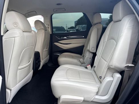 Used 2022 Buick Enclave Essence w/ Sport Touring Edition FWD image 13