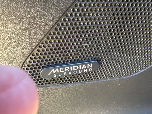 Used 2020 Jaguar F-PACE S image 20