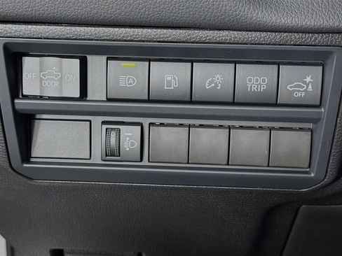 New 2026 Toyota Tundra Limited AWD/4WD image 14