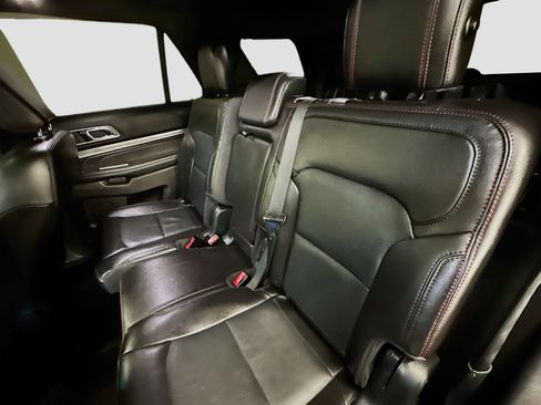 Used 2018 Ford Explorer Sport w/ Equipment Group 401A image 30