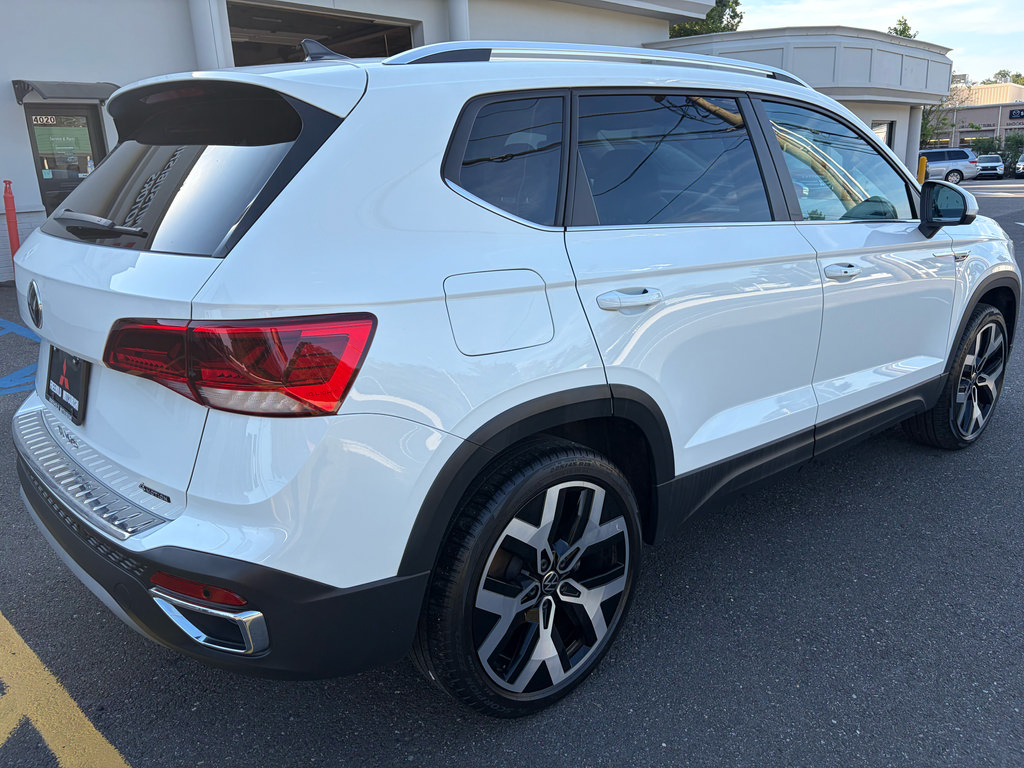 Used 2023 Volkswagen Taos SEL AWD/4WD image 5