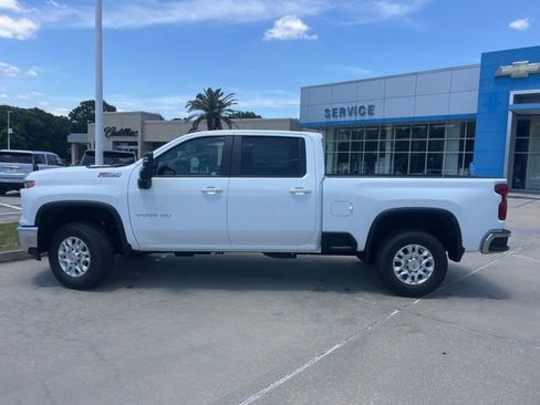 New 2026 Chevrolet Silverado 2500 LT w/ Safety Package AWD/4WD image 4