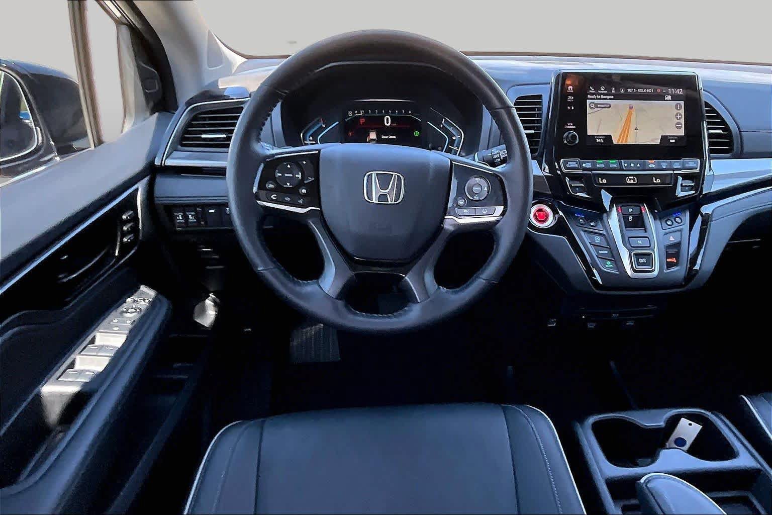 Used 2024 Honda Odyssey Elite image 5