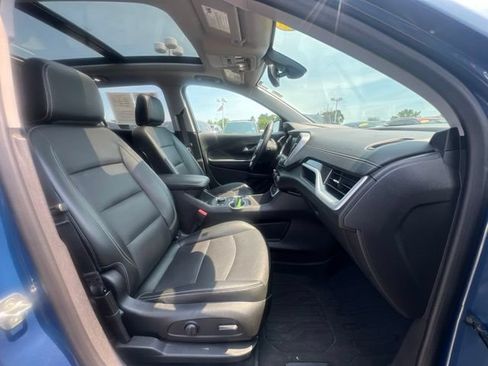 Used 2024 GMC Terrain SLT w/ Tech Package AWD/4WD image 14