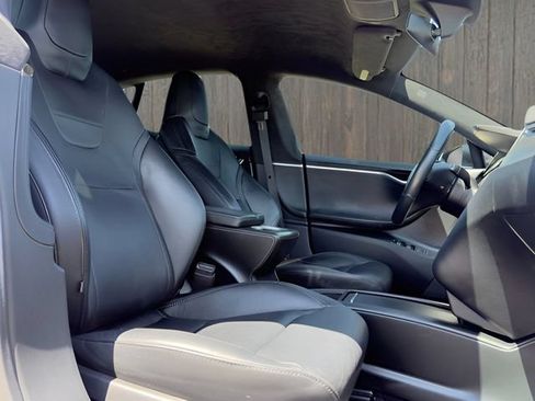 Used 2016 Tesla Model S 60 RWD image 18