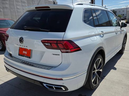 Used 2024 Volkswagen Tiguan SEL R-Line AWD/4WD image 9