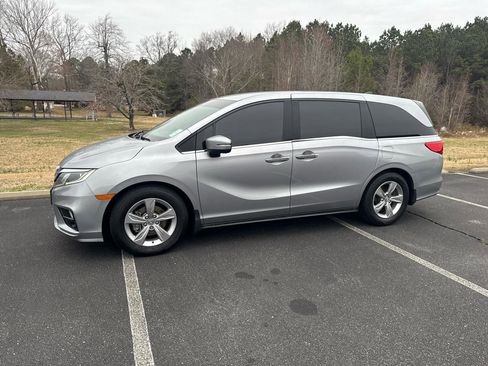 Used 2019 Honda Odyssey EX image 11