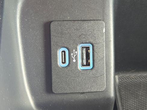 Certified 2022 Ford F150 XLT w/ Equipment Group 302A High image 24