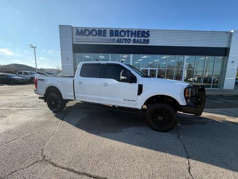Used 2019 Ford F250 Lariat image 1