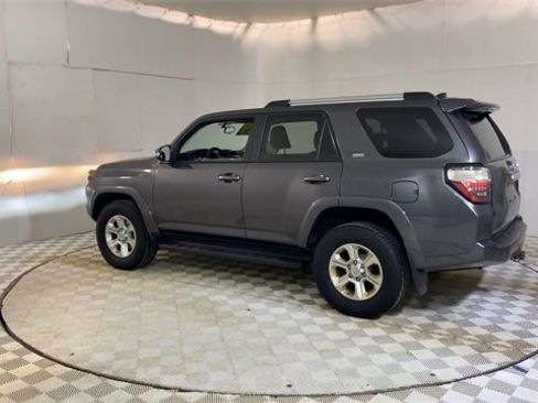 Used 2019 Toyota 4Runner SR5 Premium image 6
