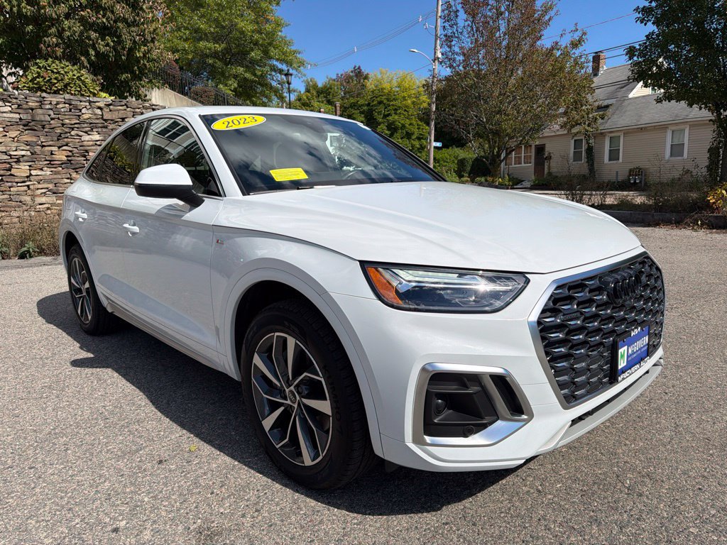 Used 2023 Audi Q5 2.0T Premium w/ Convenience Package AWD/4WD image 9