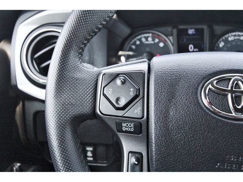 Used 2021 Toyota Tacoma TRD Off-Road w/ Technology Package AWD/4WD image 23