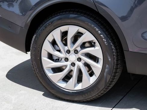 New 2026 Land Rover Discovery S AWD/4WD image 64