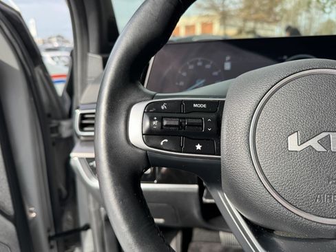 Used 2024 Kia Sportage SX image 14