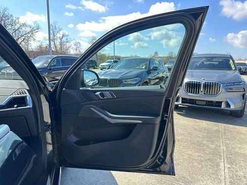 Certified 2026 BMW X5 sDrive40i w/ Climate Comfort Package image 34
