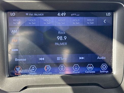 Used 2018 Jeep Renegade Latitude image 14