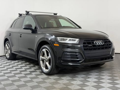 Used 2020 Audi Q5 2.0T Titanium Premium Plus w/ Premium Plus Package AWD/4WD image 7