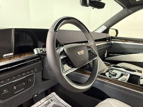 Certified 2026 Cadillac Escalade Platinum Sport w/ LPO, ONYX Package image 18