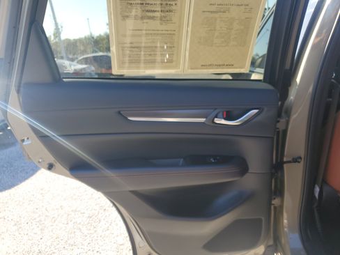 Used 2025 MAZDA CX-5 Carbon Edition image 10