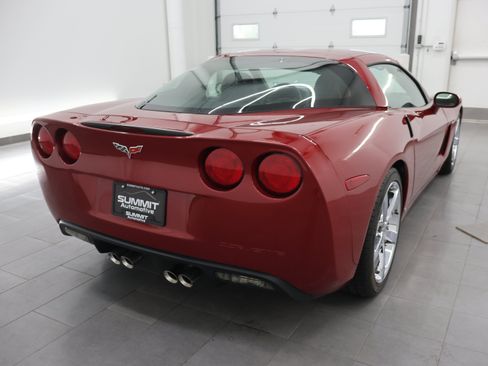 Used 2009 Chevrolet Corvette Coupe w/ Preferred Equipment Group RWD image 5