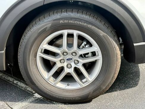 Used 2026 Ford Explorer Active w/ Active Comfort Package RWD image 31