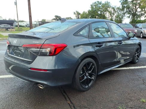 Used 2023 Honda Civic Sport image 3