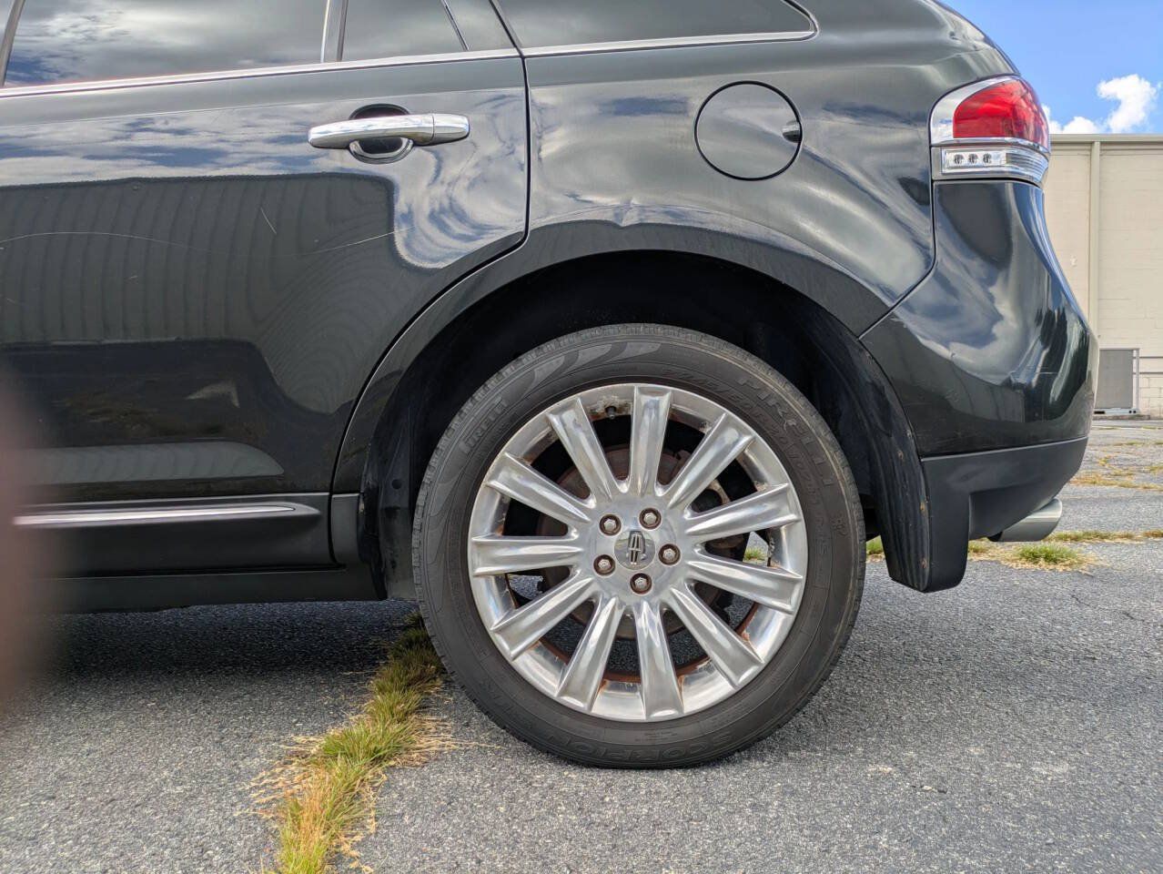 Used 2012 Lincoln MKX AWD image 35