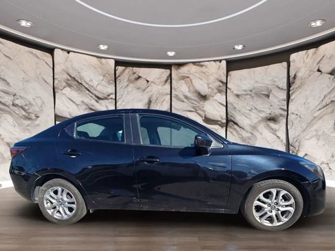 Used 2018 Toyota Yaris iA image 4