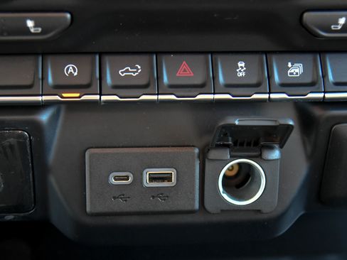 Used 2019 Chevrolet Silverado 1500 LT w/ All-Star Edition image 24