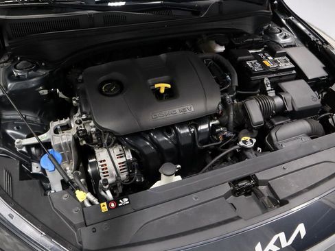 Used 2023 Kia Forte LXS FWD image 12