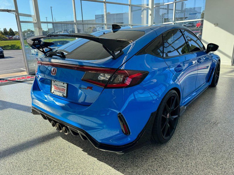 Used 2025 Honda Civic Type R image 3