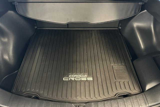 Certified 2024 Toyota Corolla Cross AWD Hybrid w/ Moonroof Package image 19