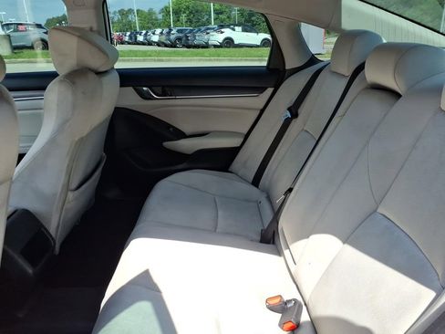 Used 2019 Honda Accord LX image 5