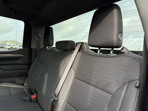 Used 2022 Chevrolet Silverado 1500 LT RWD image 19