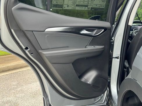 New 2025 Buick Envision Preferred image 21