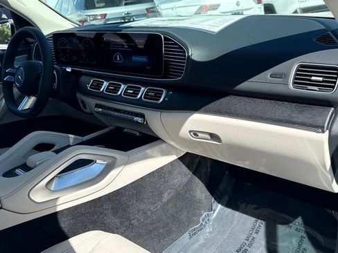New 2026 Mercedes-Benz GLS 450 4MATIC image 26