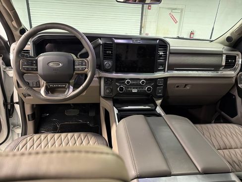 Used 2026 Ford F450 Platinum w/ Platinum Plus Package AWD/4WD image 32