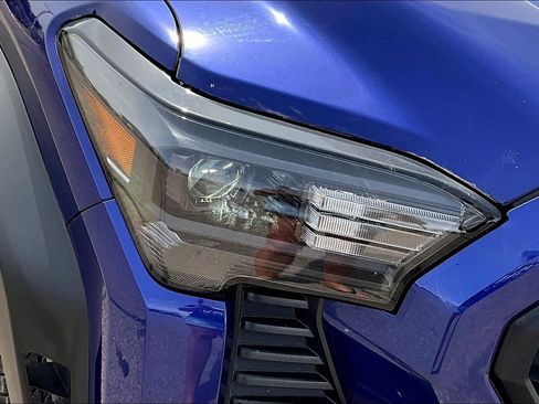 Used 2024 Toyota Tacoma TRD Off-Road image 32