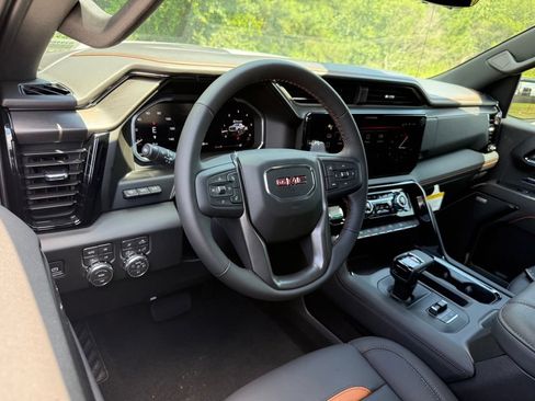 New 2026 GMC Sierra 1500 AT4 w/ AT4 Premium Package AWD/4WD image 3