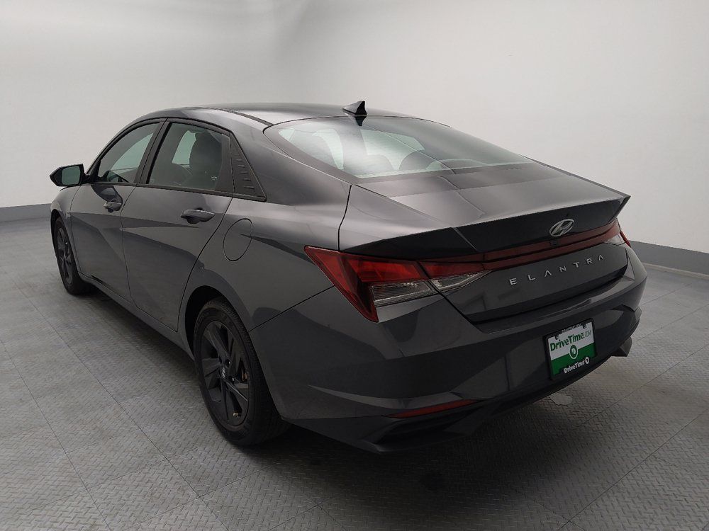 Used 2023 Hyundai Elantra SEL w/ Cargo Package FWD image 5