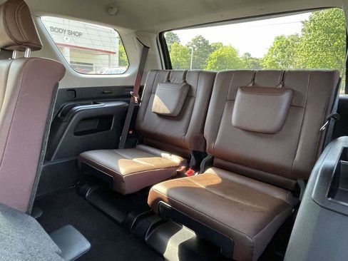 Used 2023 Toyota 4Runner Limited RWD image 10
