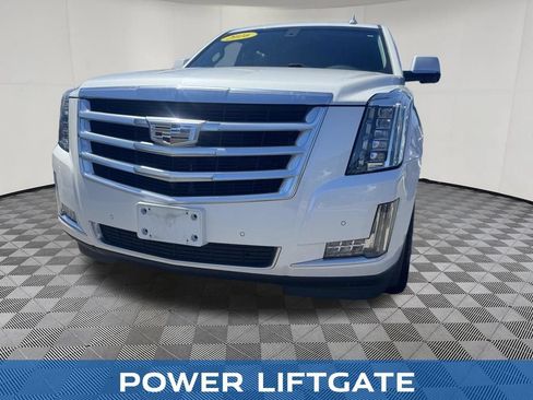 Used 2016 Cadillac Escalade 4WD image 14