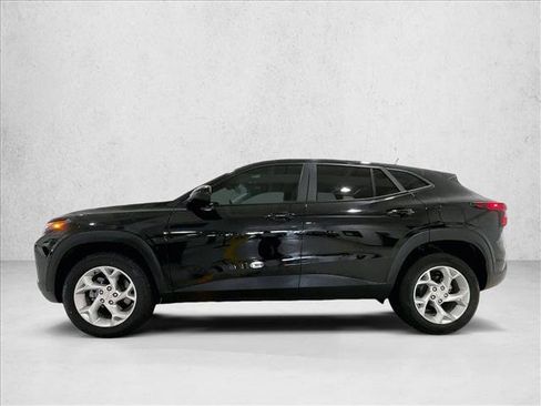 Used 2024 Chevrolet Trax LS w/ LS Convenience Package FWD image 6