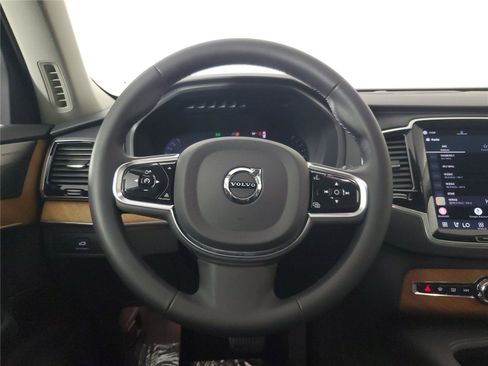 Certified 2024 Volvo XC90 B6 Plus w/ Protection Package Premier AWD/4WD image 16