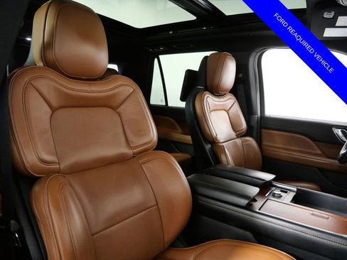 Used 2019 Lincoln Navigator L Reserve AWD/4WD image 11