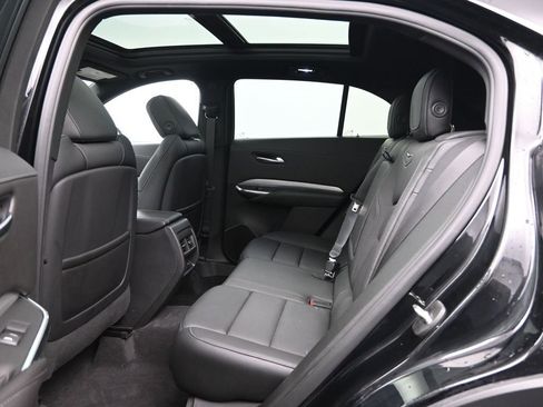 Used 2019 Cadillac XT4 Premium Luxury image 28