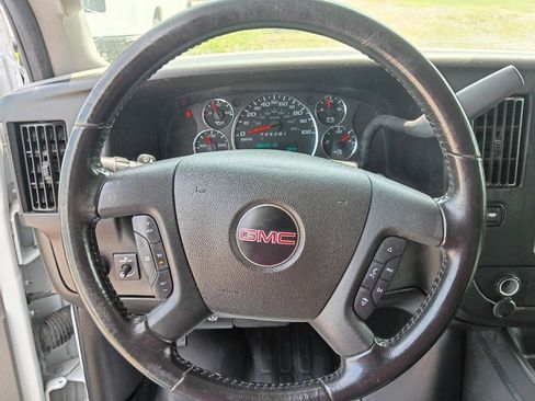 Used 2022 GMC Savana 3500 w/ Power Convenience Package RWD image 11