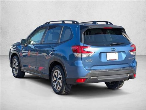 Used 2024 Subaru Forester Premium AWD/4WD image 8