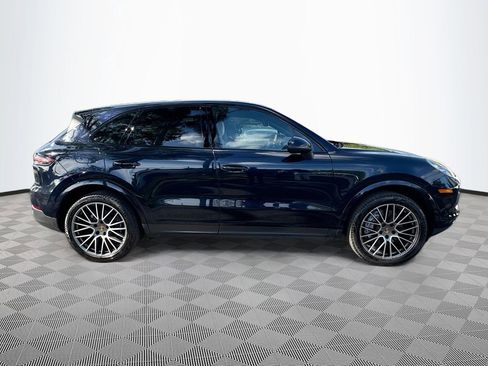 Used 2023 Porsche Cayenne Platinum Edition AWD/4WD image 5