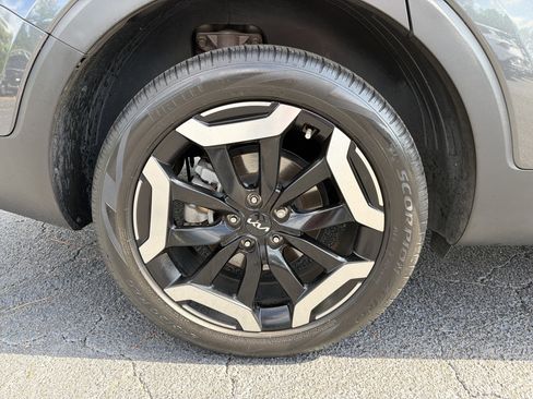 Used 2024 Kia Telluride S w/ S Sunroof Package AWD/4WD image 9